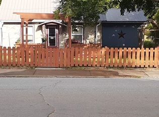 424 S Main St, Granby, MO 64844