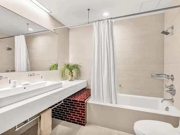 92 Greene Street image 10 of 19