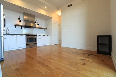 Rented by Tapiro Realty