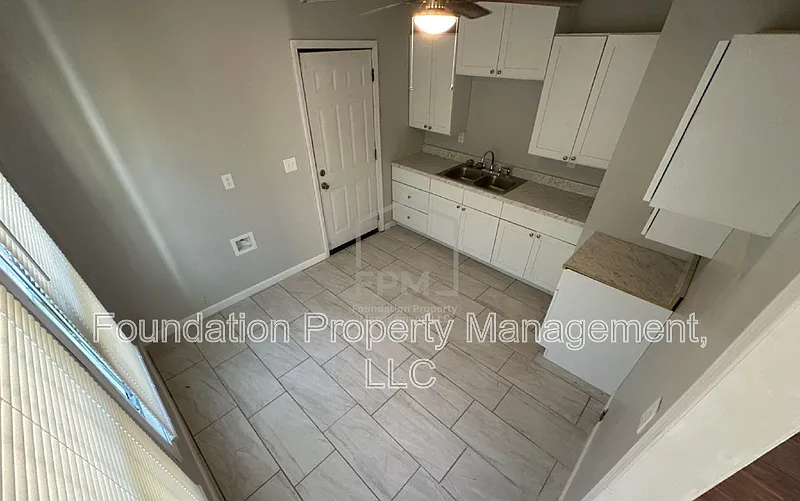 3 bed, 2.0 bath, 1420 sqft, $1,150 — Photo 3