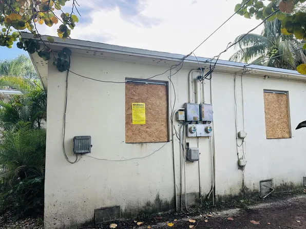 1933 & 35 Washington Street, Hollywood, FL 33020