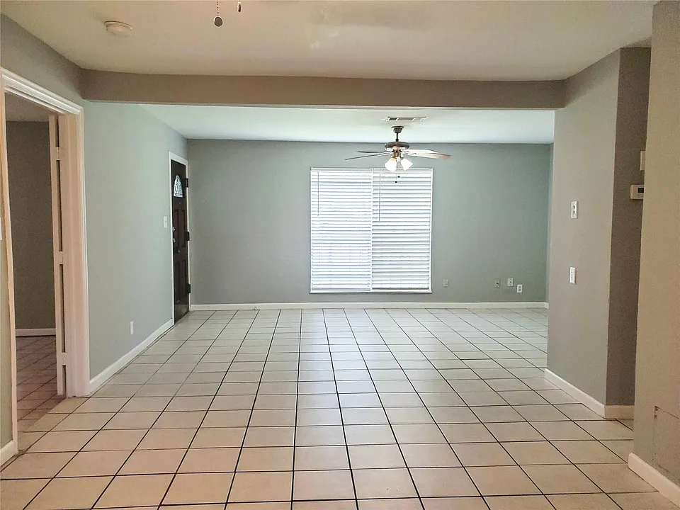 3020 Sagebrush Dr