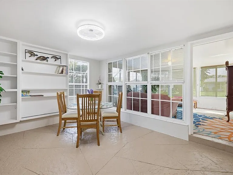 134 Paddington Rd — Photo 10