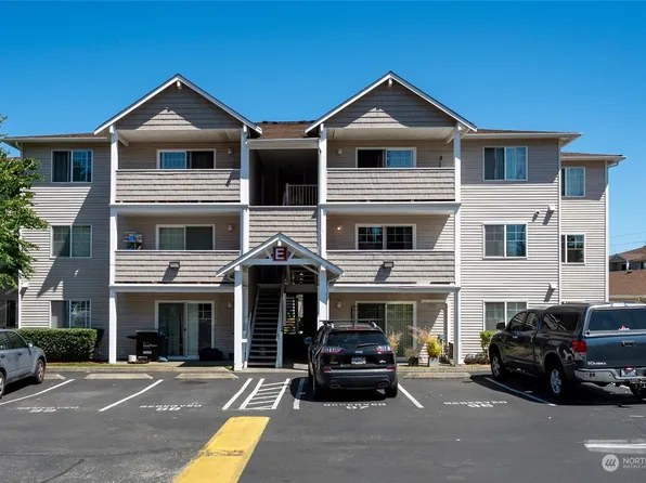 1001 W Casino Road #E203, Everett, WA 98204