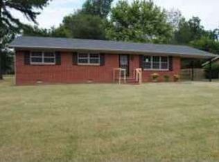 1349 Hillcrest Dr, Union City, TN 38261