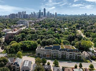 33 Chatsworth Dr #205, Toronto, ON M4R 1R5