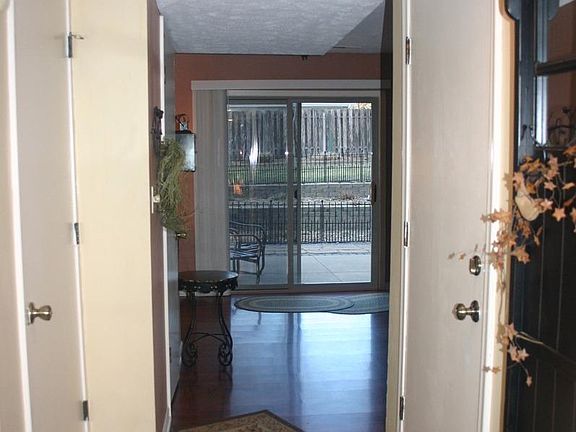 4th image of 2200 S Canterbury Ln