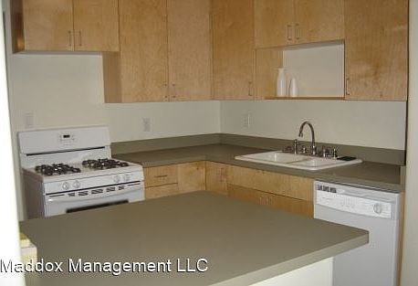 5th image of 1400 Vassar Dr NE APT C