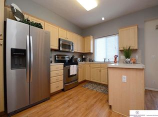 15326 Meredith Ave, Omaha, NE 68116