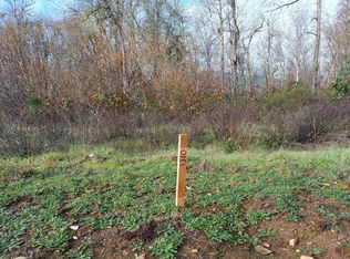 1310 Golf Club Dr, Cave Junction, OR 97523