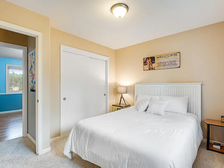 Oversized closet in queen room