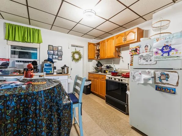 123 47th Street image 12 of 26