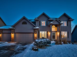 17609 Woolworth Ave, Omaha, NE 68130