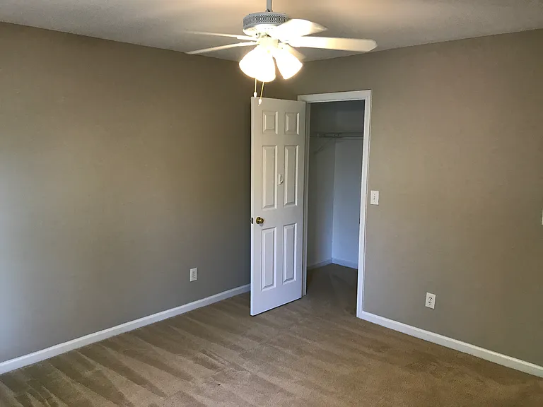 7070 Coffield Ct — Photo 11