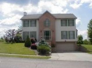 1206 Balsam Dr, Imperial, PA 15126