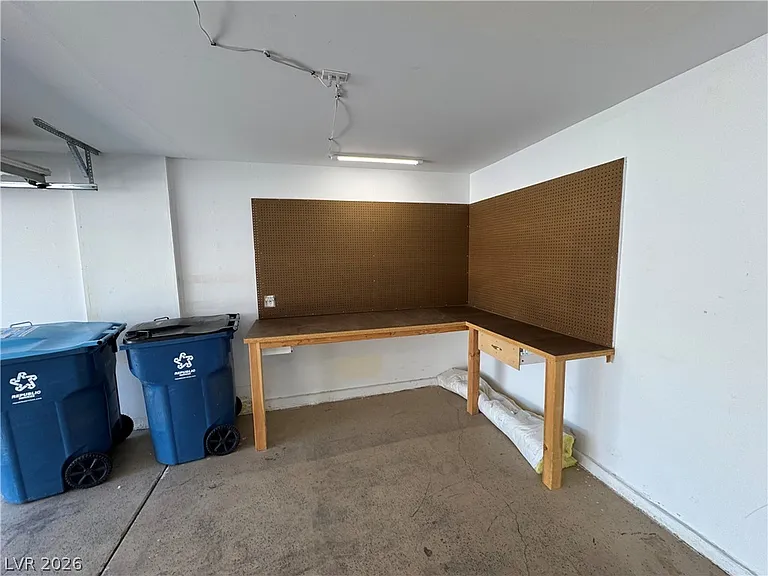 10034 Chinook Gale Ct — Photo 19
