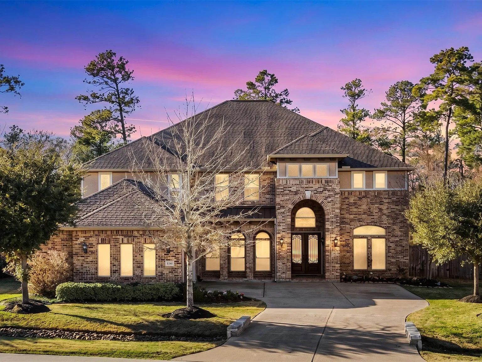 5 bed, 3.5 bath, 5124 sqft, $5,750 — Photo 3