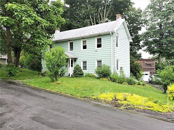 2nd image of 10 Hillcrest Ave