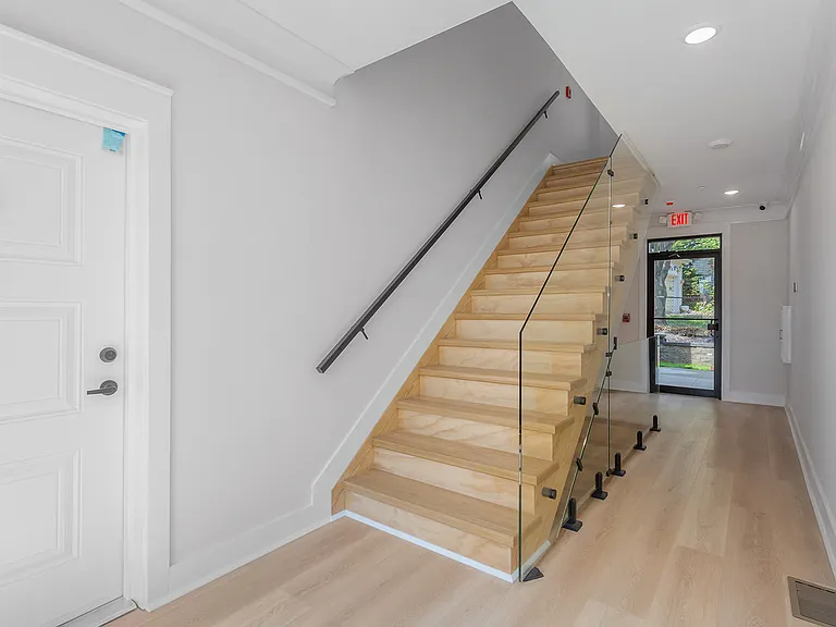 5 Milton Ave #B — Photo 2