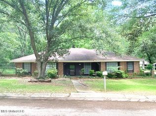 3331 Fleetwood Dr, Jackson, MS 39212