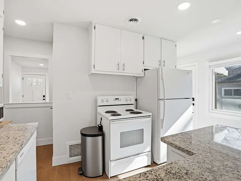 W Park Hill Ave — Photo 12