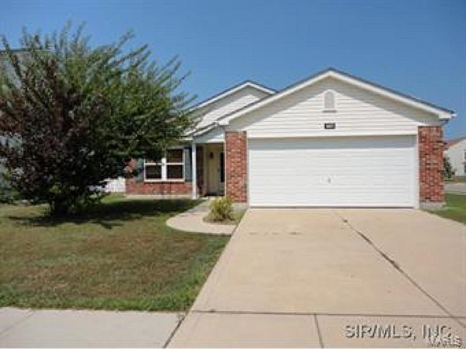 1st image of 1401 Royal Forest Dr
