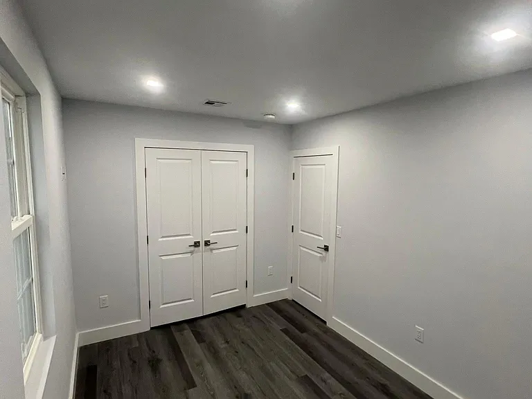 6112 Broadway #1 — Photo 11