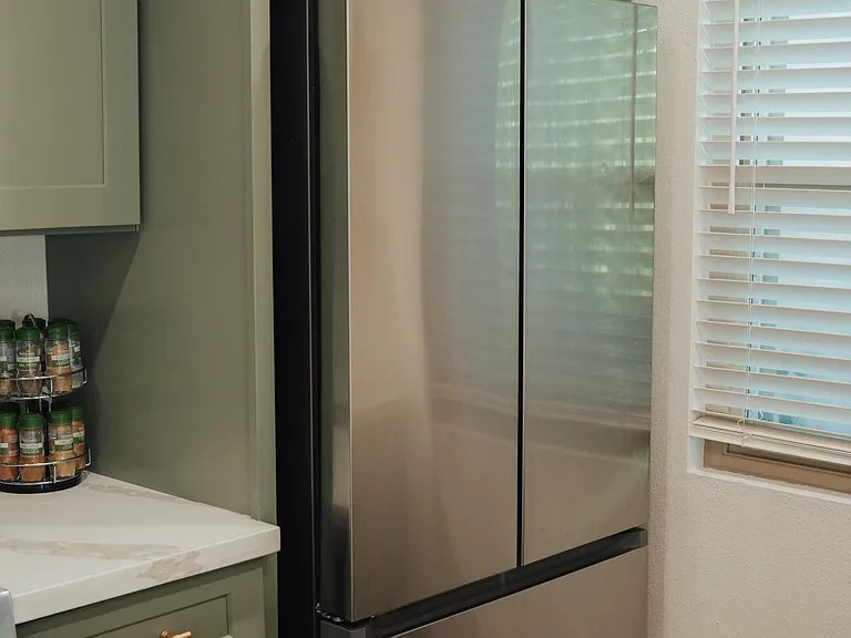 1432 W Emerald Ave #27 — Photo 5