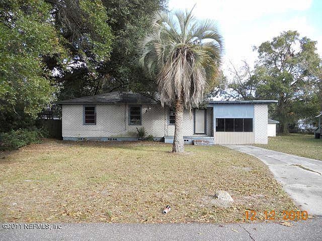 2nd image of 789 Gardenia Ln