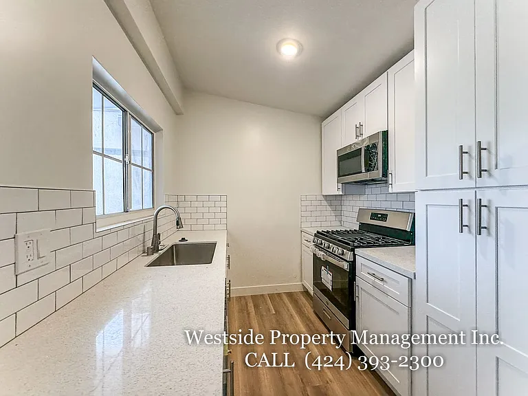 3630 Midvale Ave #11 — Photo 6