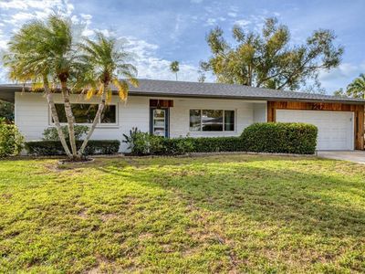 2242 Sunnyside Ln, Sarasota, FL, 34239
