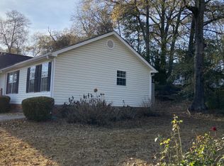 2 River Hill Ct, Taylors, SC 29687