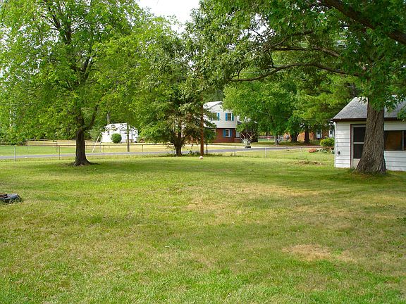 1/3 Acre Lot, Fully Fenced Back Yard w/shed.