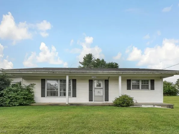 2980 Lovers Ln, Zanesville, OH 43701