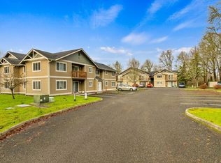 The Perfect Blend of Recreation and Relaxation at Fairway Oaks, Yelm, WA 98597