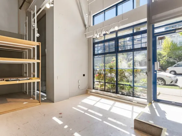 237 E 4th Ave #106, Vancouver, BC V5T 4R4