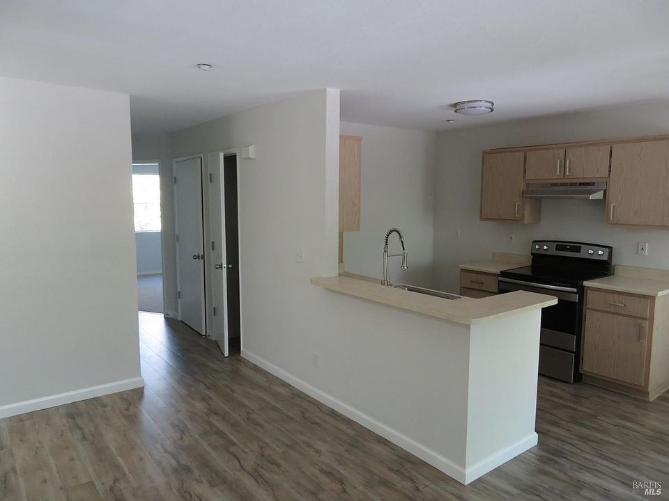 1st image of 2001 Eastwood Dr APT 14