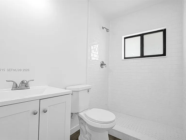13210 Memorial Hwy #214 — Photo 4