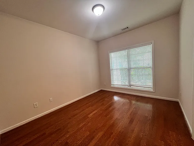 2632 Sedgeview Ln — Photo 4