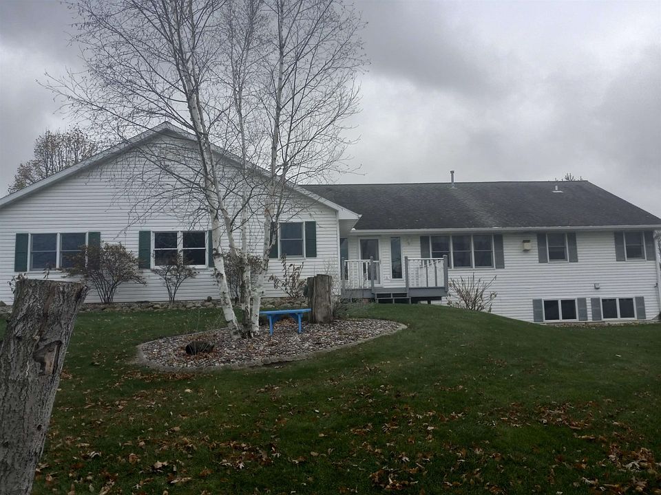 2nd image of 1380 Dallman Ln
