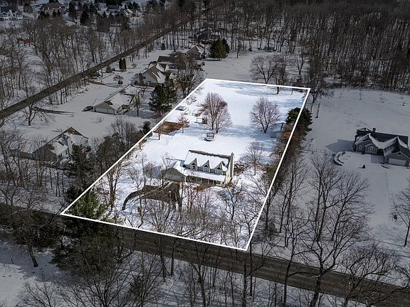 2nd image of 3100 N 9th St