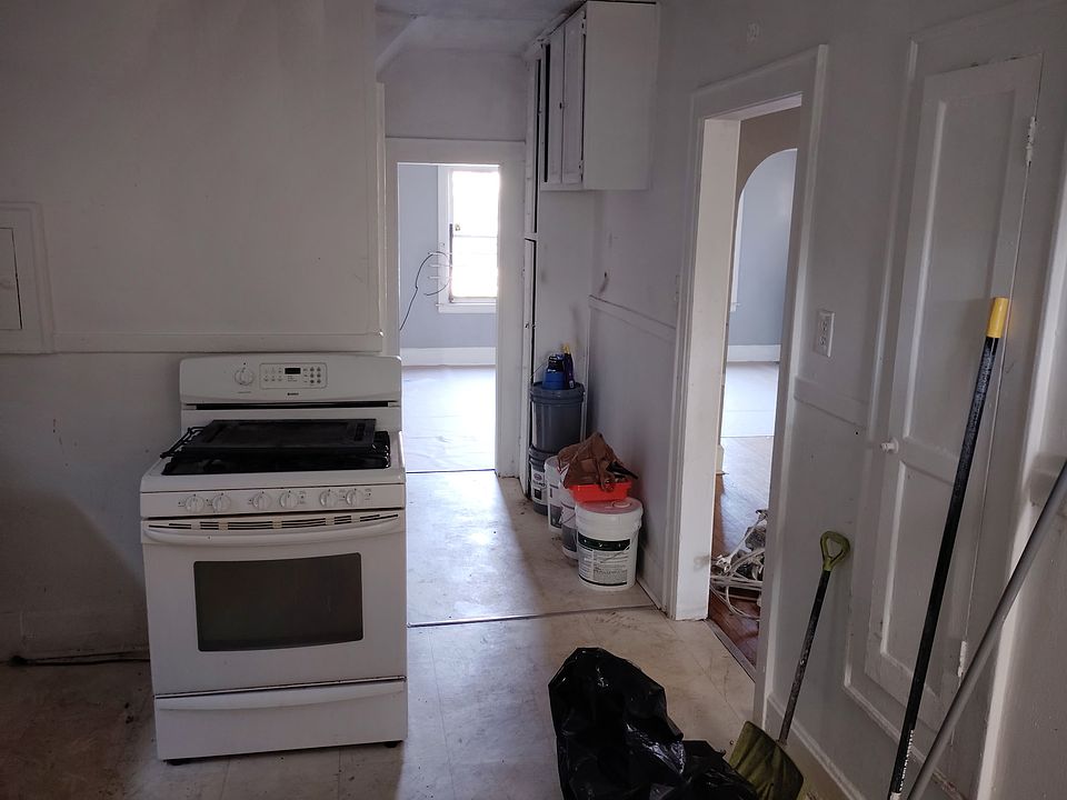 3013 Leslie St, photo 8