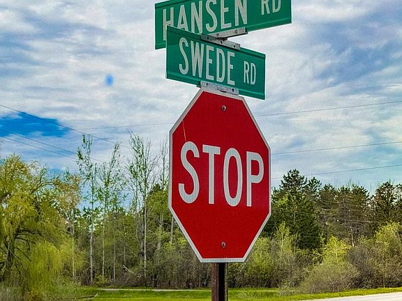 3rd image of 2011 E Swede Rd