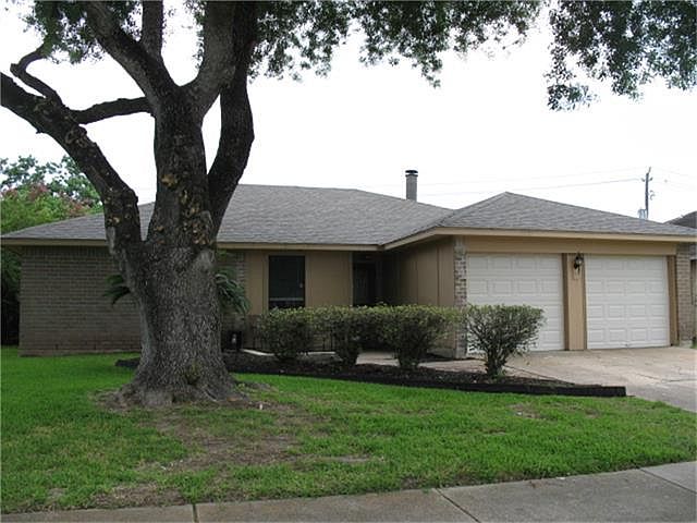 1st image of 1401 Canyon Springs Dr