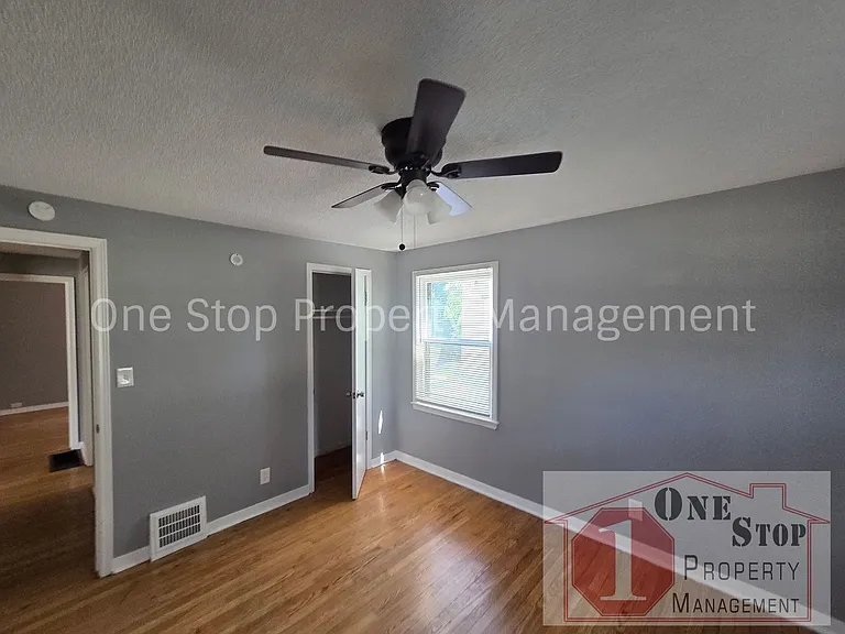 7037 Askew Ave — Photo 18