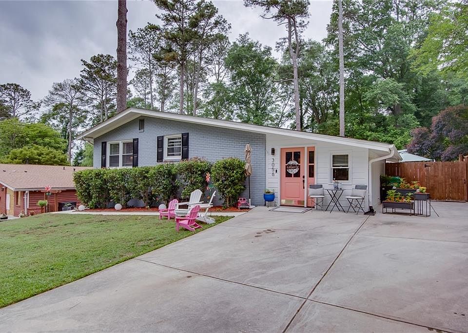 1st image of 3056 Vine Cir