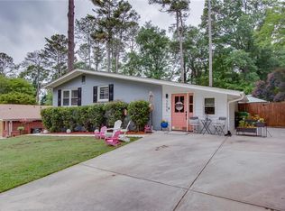3056 Vine Cir, Decatur, GA 30033
