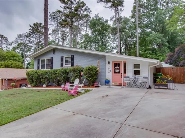 3056 Vine Cir, Decatur, GA 30033