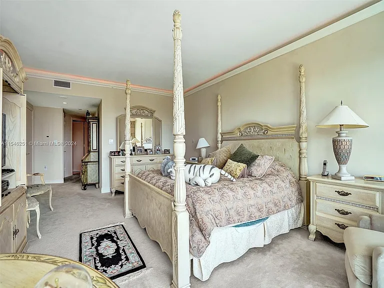 199 Ocean Lane Dr #901 — Photo 36