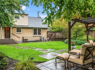 2047 N 77th St, Seattle, WA 98103